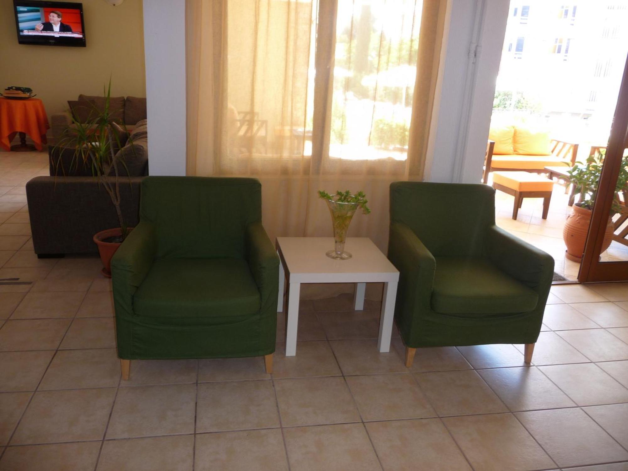 Hotel Afea Agia Marina  Extérieur photo