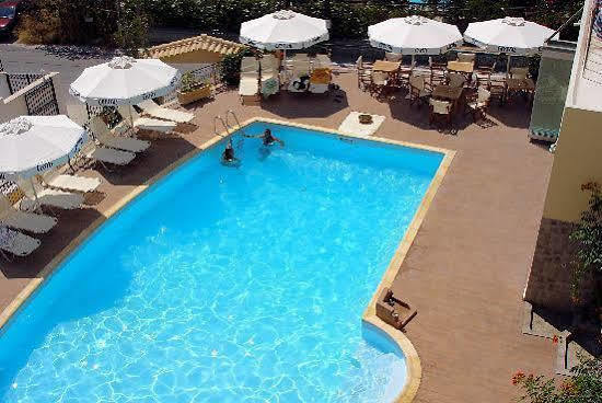 Hotel Afea Agia Marina  Extérieur photo